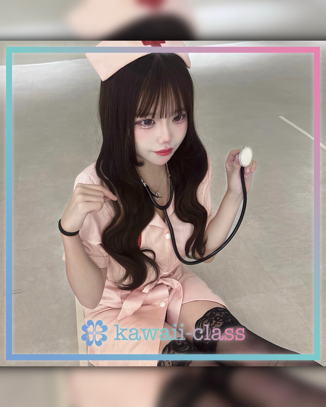 @rn_vvo9 instagram post. かわいいJKの素敵な投稿を紹介